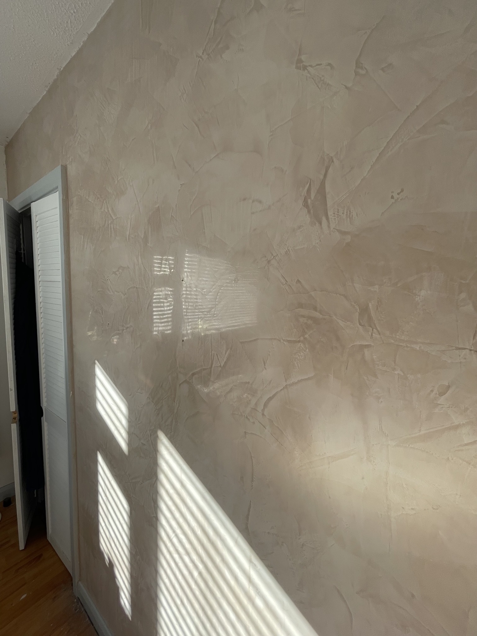 Venetian plastering